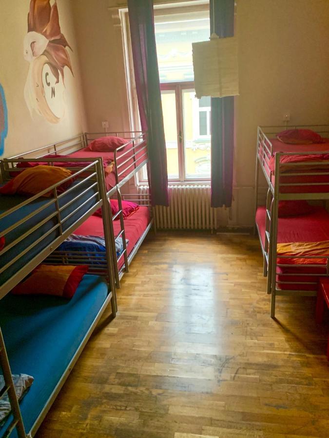 Carpe Noctem Hostel Budapest Bagian luar foto