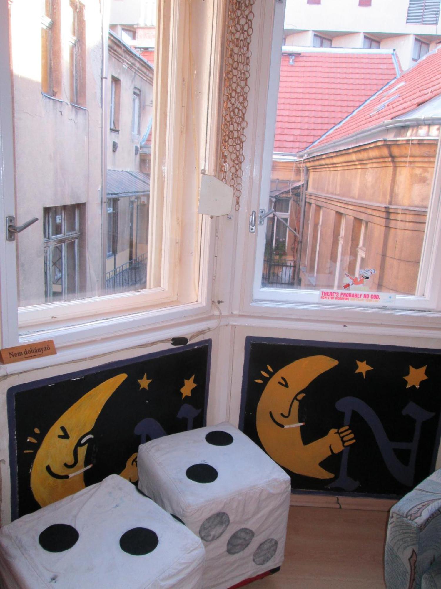 Carpe Noctem Hostel Budapest Bagian luar foto